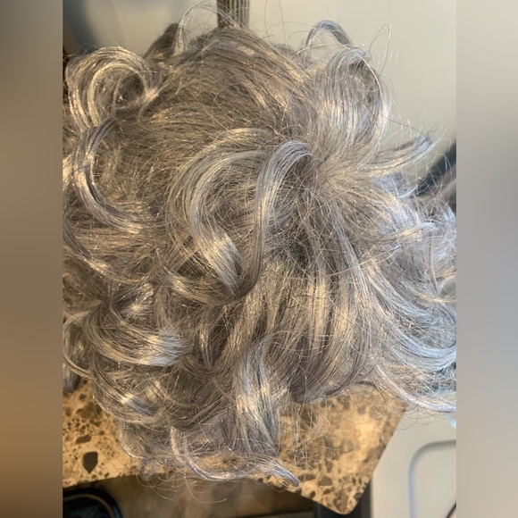 VIVICCA GRAY WIG Synthetic hair curls -Halloween gray hair wig - Picture 6 of 8